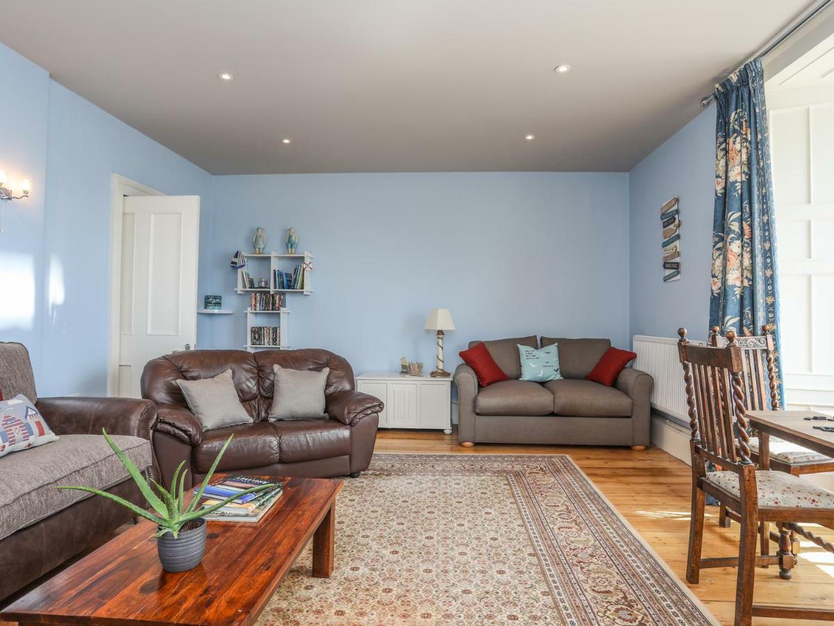 Appartamento Gadlys House - Waters Edge Beaumaris Esterno foto